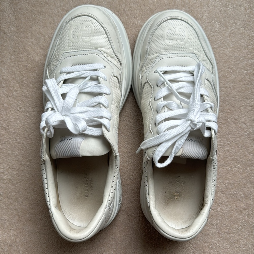 Gucci chunky b sneaker comes with box size 40 9.5 women’s - Picture 7 of 9